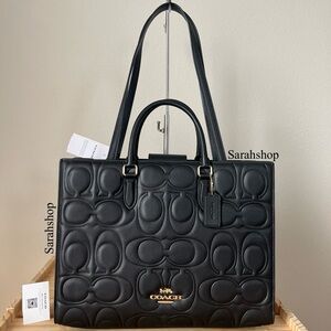 ✅Coach Maggie Tote In Signature Leather